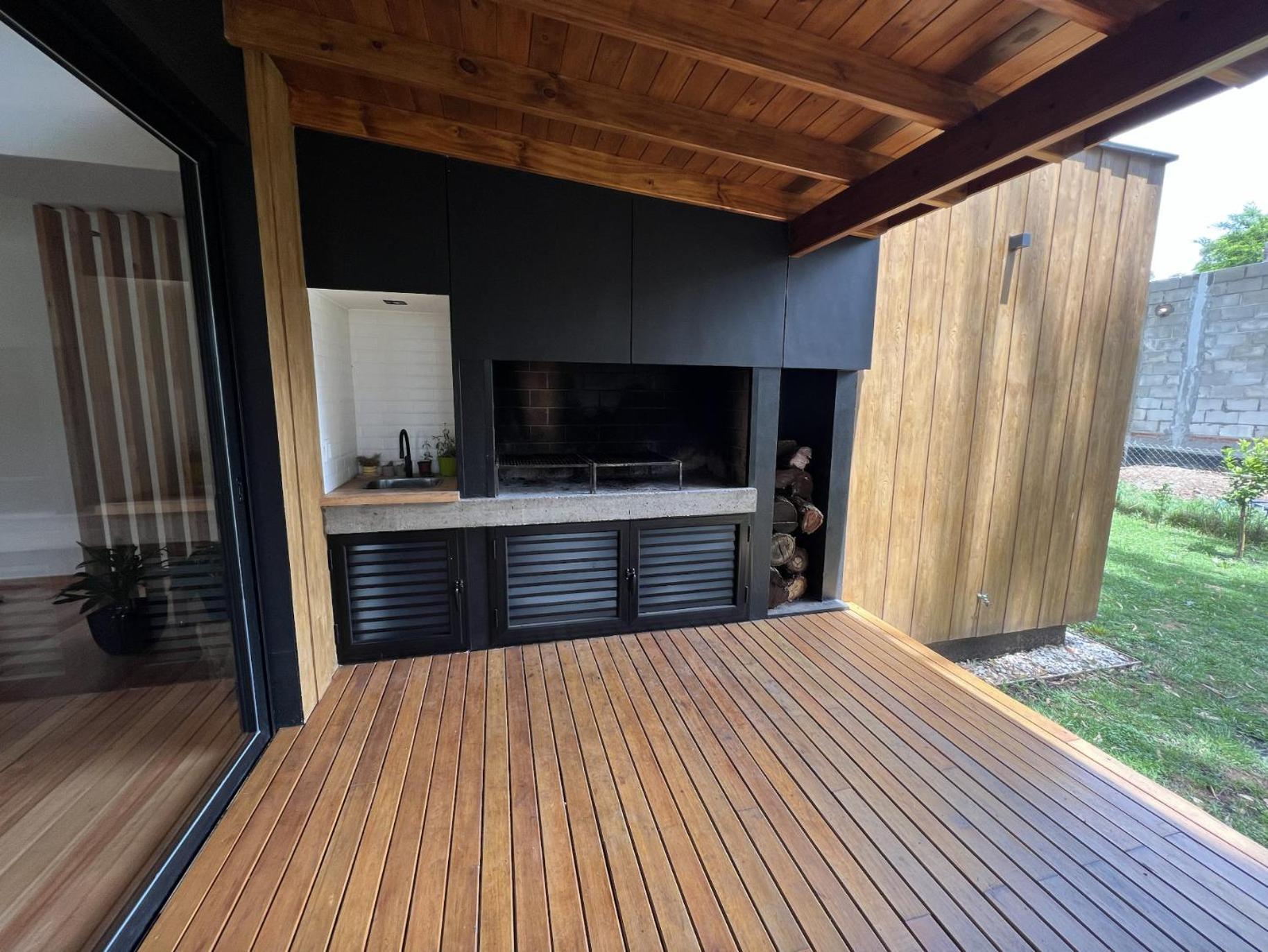 Casa Pancha I Casa En Chapa Barrio Privado San Benito 4px - Hola Sur Сasa de vacaciones